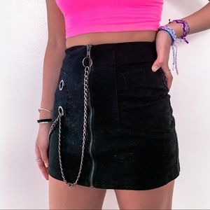 LF skirt with chain